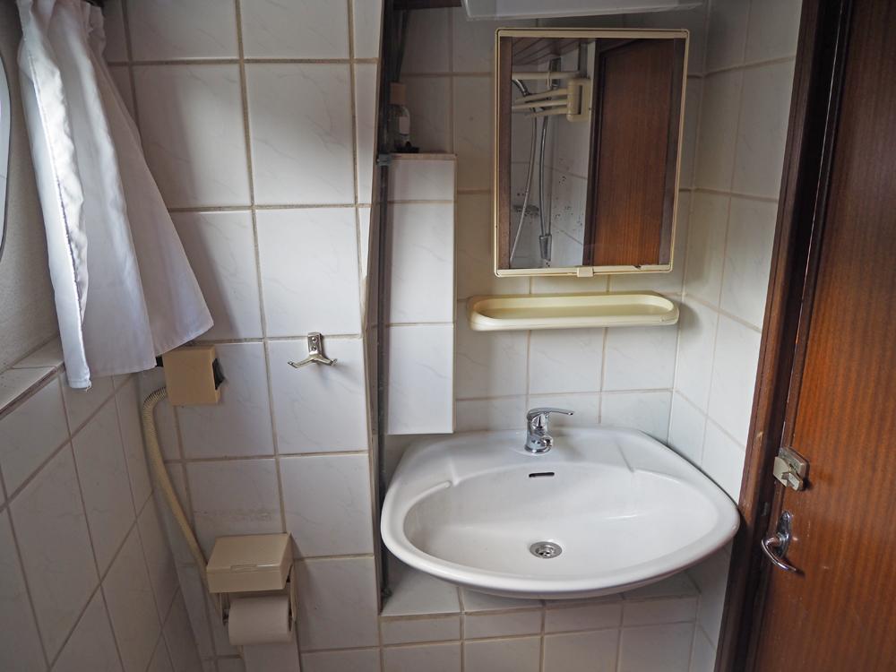 Aft cabin, Accommodation